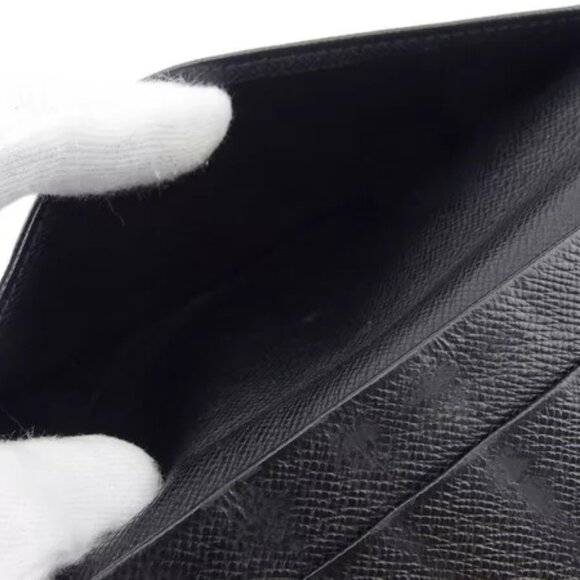 LOUIS VUITTON Bifold Billfold Epi Noir Epi Leather Authentic Used - Picture 8 of 9